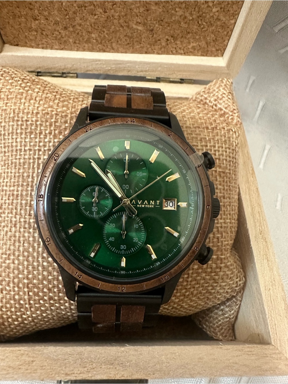 AVANTWOOD Imperial EvergladeEmerald Chronograph Watch - Picture 5 of 6